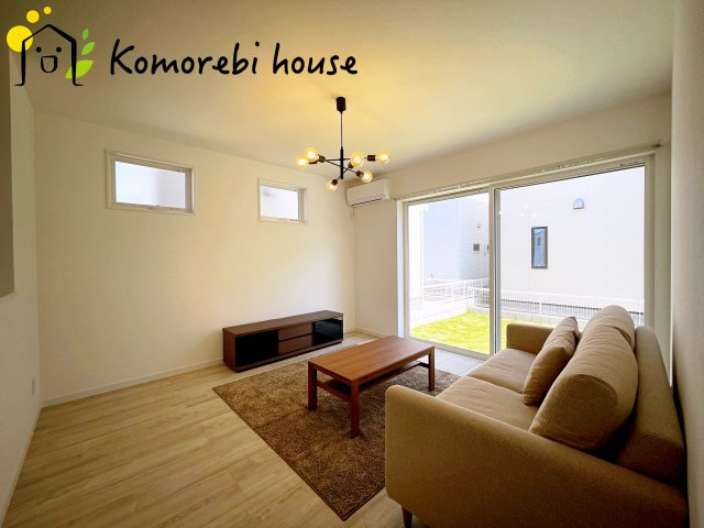 桶川市上日出谷南　2期　ピュアガーデン　戸建て　04の居間・リビング|居間です