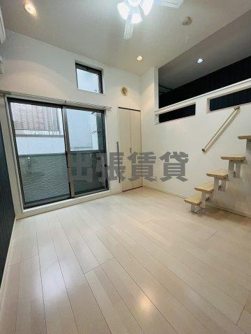 仲介手数料0円！！ヒルズ黒川の居間・リビング