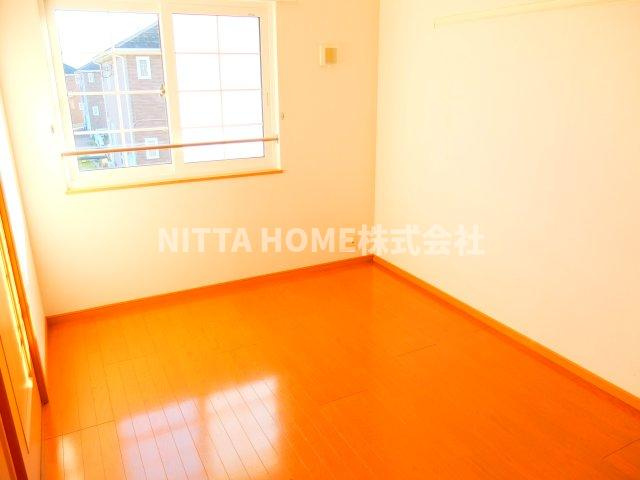 プリマヴェーラ壱番館の寝室|寝室スペースにもぴったり◎