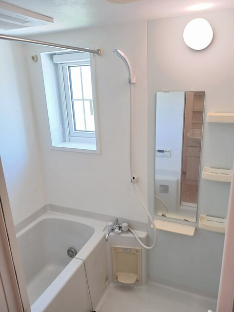 プリマヴェーラ壱番館の浴室|追い炊き機能・浴室乾燥機も設置済み★