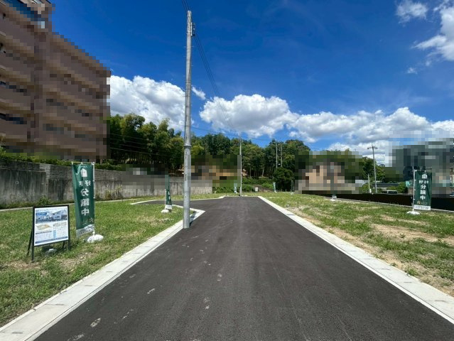 【成約済】京都市西京区大枝沓掛町の前面道路含む現地写真|車通りも少なく、お子様にもご安心です♪