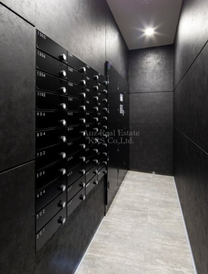 【その他共用部分】 | レオンコンフォート堀江公園 | 大切な荷物の受け取りに便利な宅配ボックス設置！