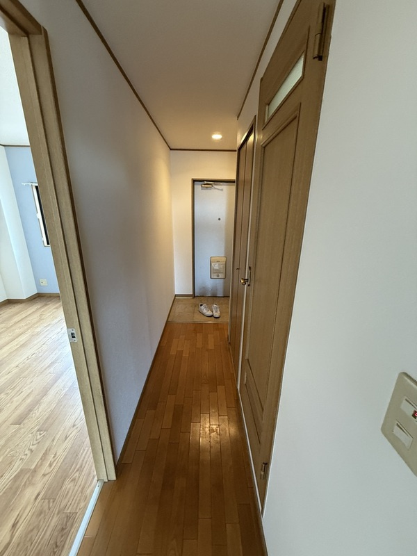 マンションエイトの玄関