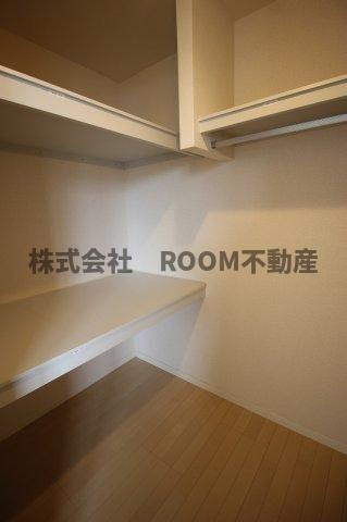 フローリッシュメゾンの収納|こまごまとしたものを収納できそうですね