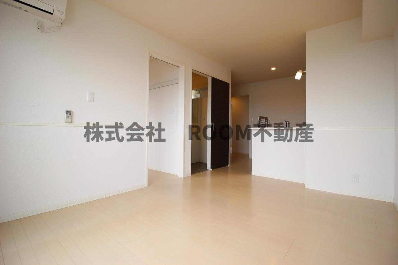 フローリッシュメゾンの居間・リビング|ゆったりとした居間です