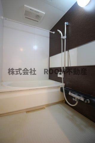 フローリッシュメゾンの浴室|日々の疲れを癒すお風呂付です