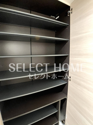  | ル・トリシア