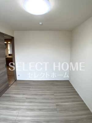  | ル・トリシア