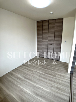  | ル・トリシア