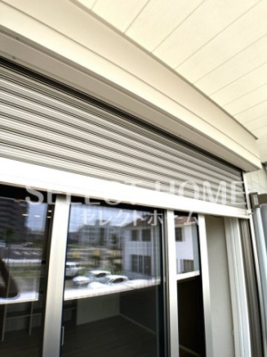  | ル・トリシア