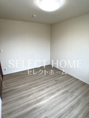 【寝室】 | ル・トリシア | 開放的な寝室です