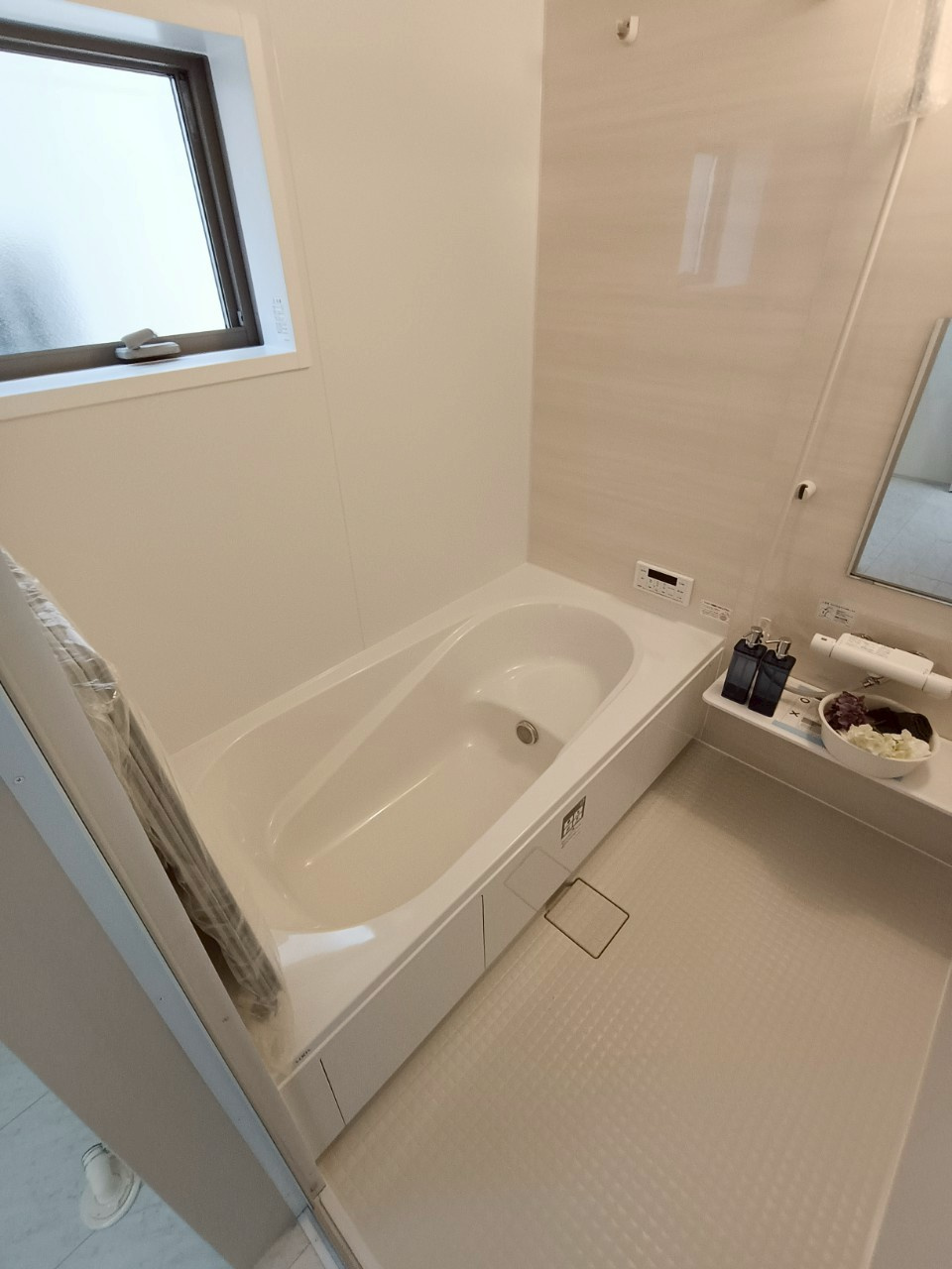 八潮市　伊草1丁目　新築戸建　　全1棟の浴室|ゆったり過ごせるお風呂です