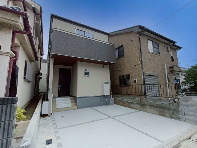 八潮市　伊草1丁目　新築戸建　　全1棟