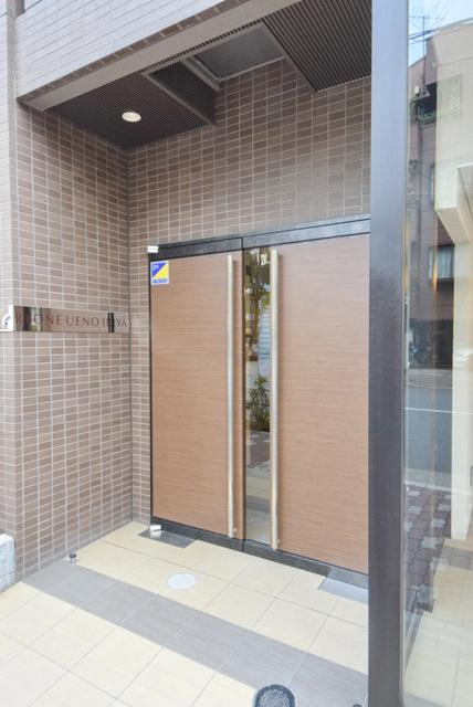 レオーネ上野入谷のエントランス