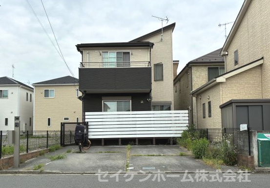 下溝　中古戸建の外観|駐車2台可能となっております。