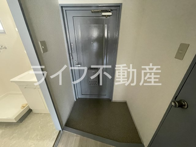 グロースコート新町の玄関|きれいな玄関です