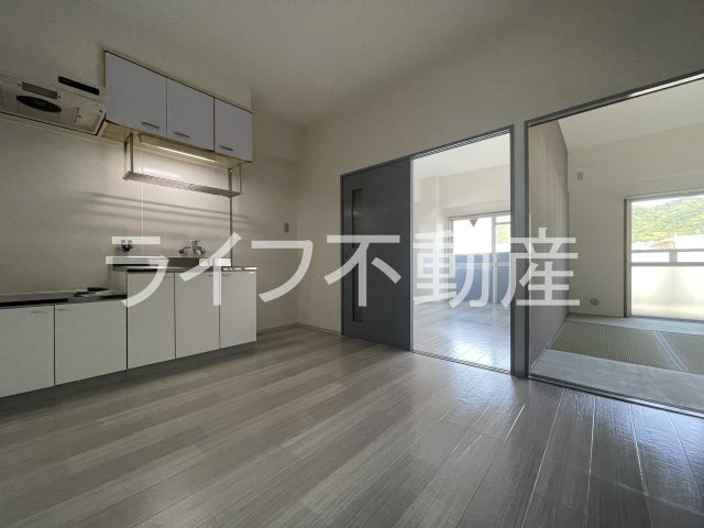 グロースコート新町の居間・リビング|ゆったりとしたリビングです