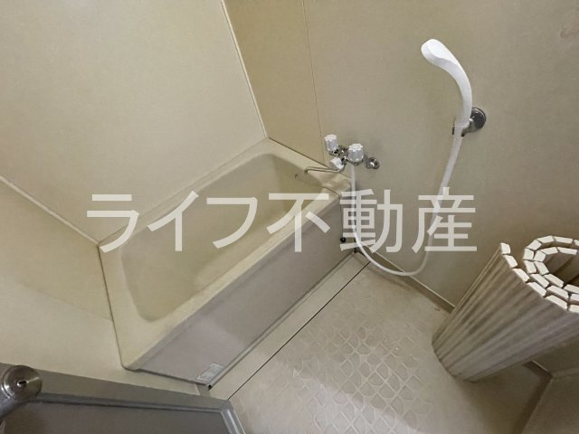 グロースコート新町の浴室|落ち着いた空間のお風呂です