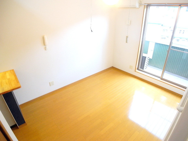 MODERN西山の内装|※同間取りの別のお部屋の画像です※現況を優先します