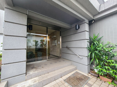 【エントランス】 | GANADOR福新　14689 | 落ち着いたエントランスです