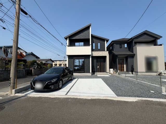 行橋市大橋1丁目　新築一戸建ての外観|駐車並列3台確保！
【行橋市　新築一戸建て】