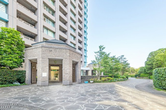 【エントランス】 | 平成１１年築、オートロック＆宅配ボックス付きタワーマンション、センチュリーパークタワーは即日現地案内可能となっておりますので、お気軽にお問い合わせください！