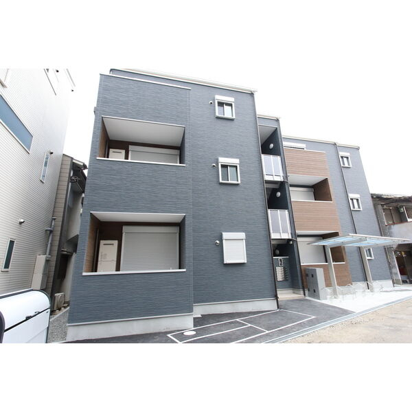ALEGRIA淡路の外観