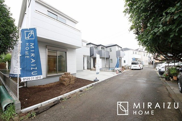 【前面道路含む現地写真】 | 日当たりの良いお家は嬉しいですよね。それぞれ価値観が分かれる箇所です、実際に内覧して日当たりの心地よさをご体感下さいね♪