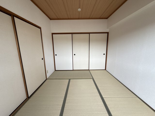 ロイヤルコーポ白浜の寝室