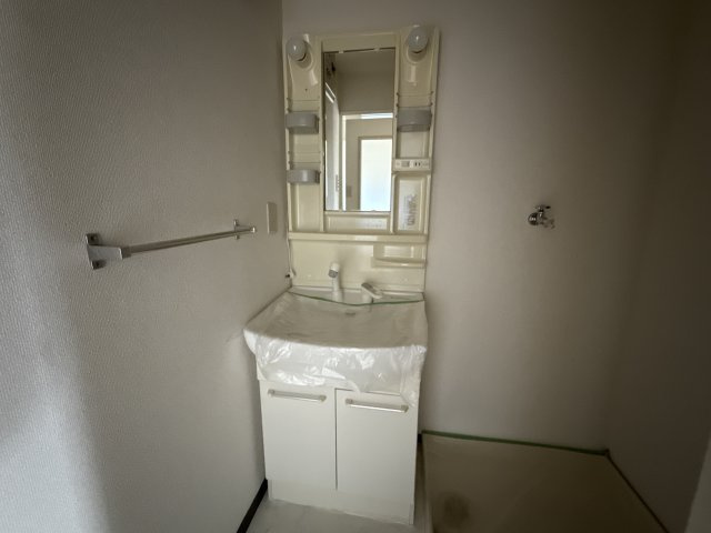 ロイヤルコーポ白浜の洗面所