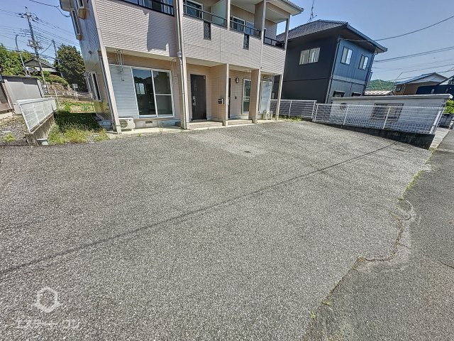 ハル・コーポCの駐車場