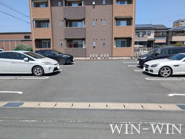 行合・Yukiaiの駐車場