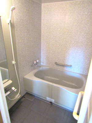 【浴室】 | ラフィーネ国母5階 | お風呂です