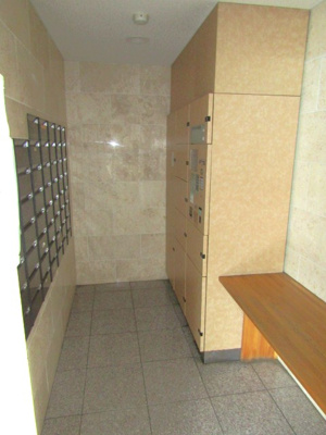 【設備】 | ラフィーネ国母5階 | 宅配ボックス