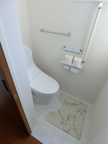 上後藤3丁目戸建（築浅オール電化太陽光付き）のトイレ