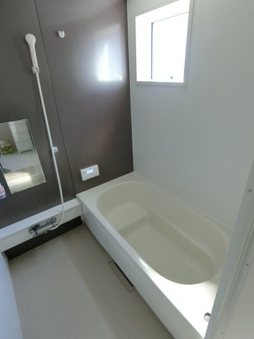 上後藤3丁目戸建（築浅オール電化太陽光付き）の浴室