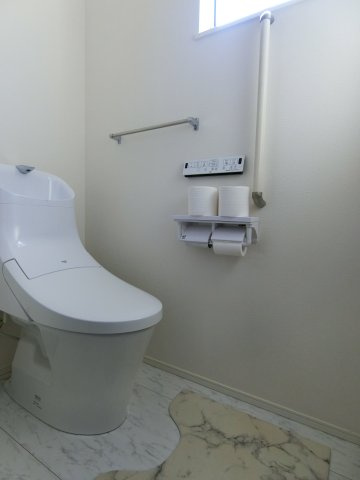 上後藤3丁目戸建（築浅オール電化太陽光付き）のトイレ