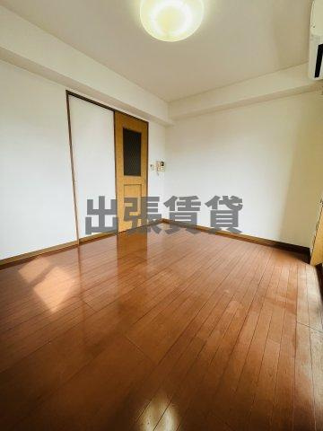 仲介手数料0円！！グランデ瓦町の居間・リビング