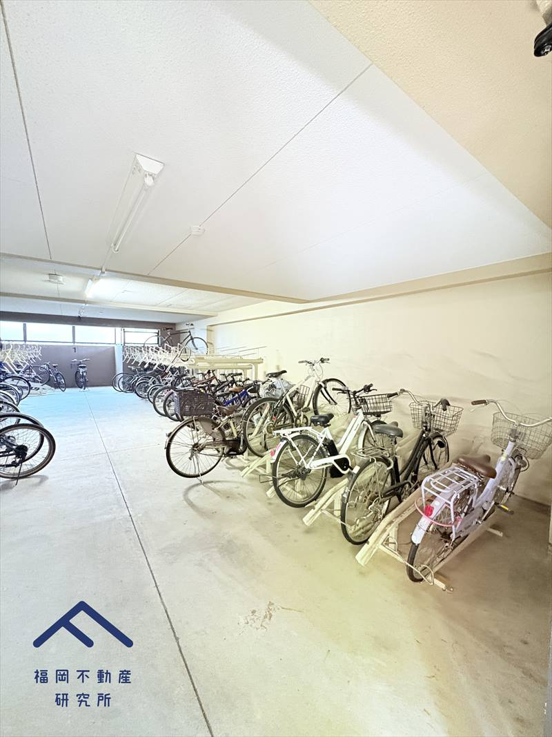 グリーンマンション神松寺ナチュレ弐番館の駐車場