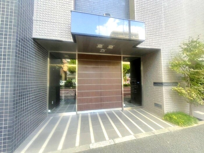 グランアセット早稲田のエントランス