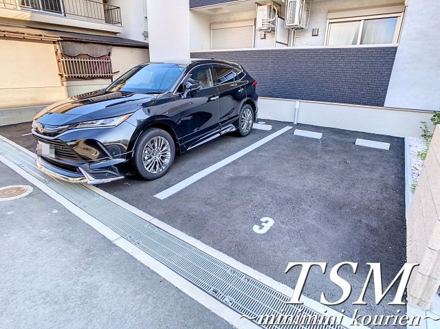 フジパレス上神田Ⅰ番館の駐車場