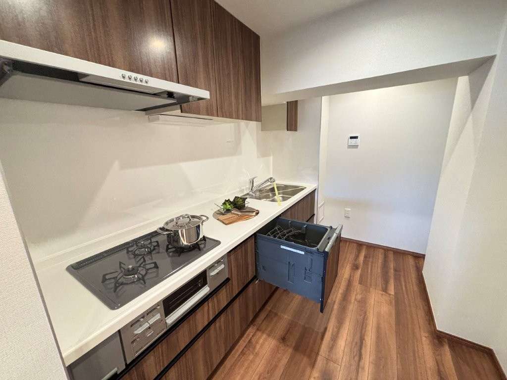 広大な敷地は緑が多くゆとりが生まれます