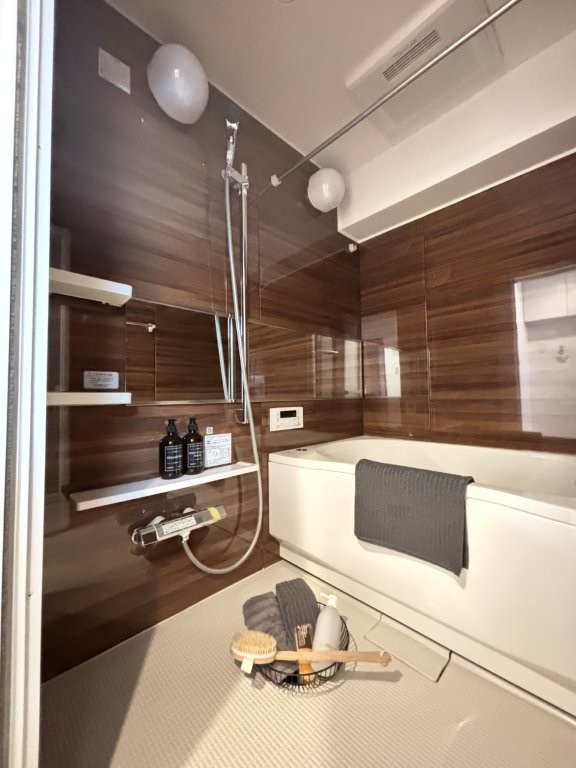 南大沢駅までは中郷公園から歩道橋を使えば信号に合わずにアクセス可能です