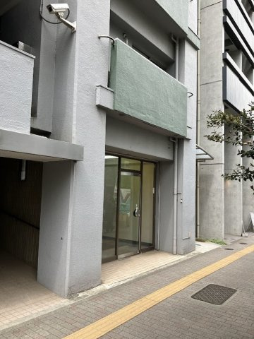 六義園第８コーポの外観