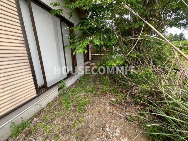 山田台　中古戸建の庭