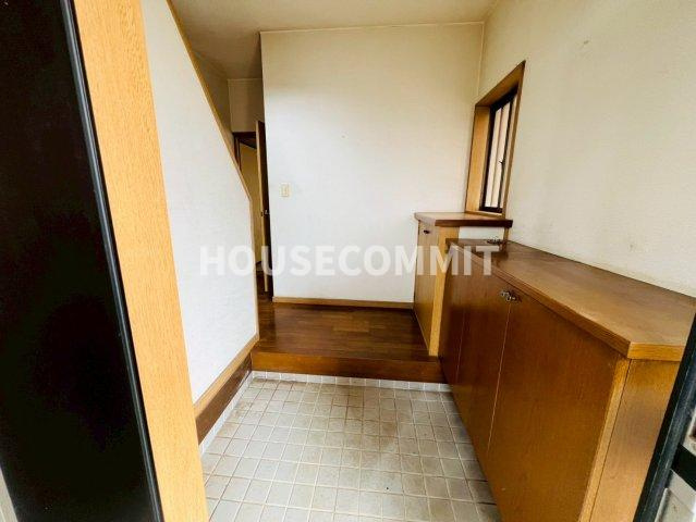 山田台　中古戸建の玄関