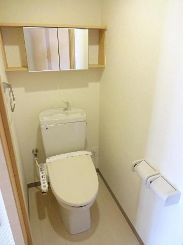 クレストールのトイレ|シャワー付トイレ