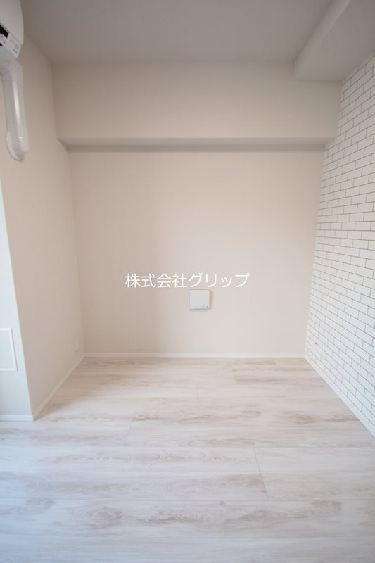 Le'a横濱阪東橋壱番館の洋室