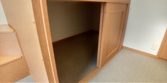 レオパレス木屋瀬の内装|共用部分は清掃業者が清掃しています。