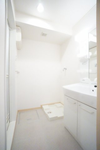 【洗面所】 | シンパシーイースト | ※同物件・同タイプの写真です。